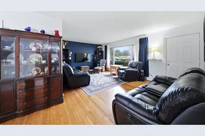 608 E Camp McDonald Road, Prospect Heights, IL 60070 - Photo 11