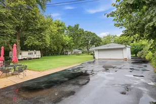 608 E Camp McDonald Rd, Prospect Heights, IL 60070 - Photo 5