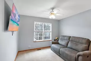 143 Monarch Dr, Streamwood, IL 60107 - Photo 7