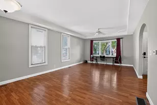 224 Charles St, Sycamore, IL 60178 - Photo 7