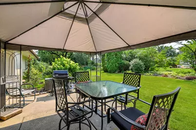 21W621 Buckingham Road, Glen Ellyn, IL 60137 - Photo 5