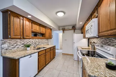 21W621 Buckingham Road, Glen Ellyn, IL 60137 - Photo 13