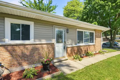 323 Shawnee Street, Park Forest, IL 60466 - Photo 3