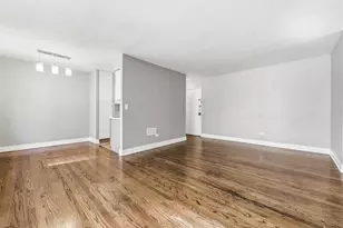 426 W Barry Ave, Chicago, IL 60657 - Photo 5