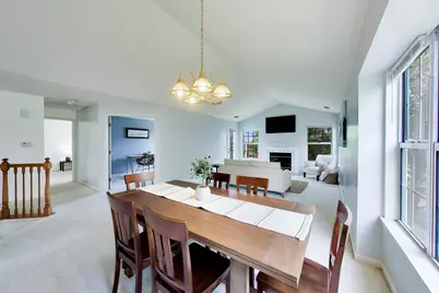 2802 Gilcrest Court, Schaumburg, IL 60193 - Photo 13