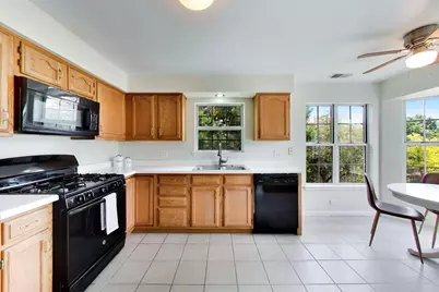 2802 Gilcrest Court, Schaumburg, IL 60193 - Photo 15