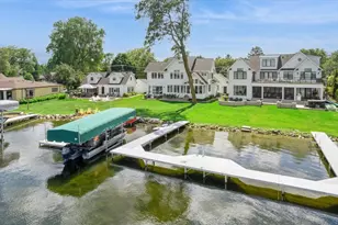 225 Edgewater Dr, Crystal Lake, IL 60014 - Photo 31