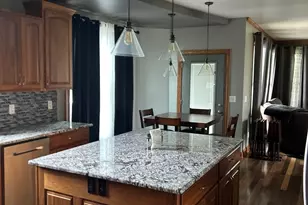 1910 Parkside Dr, Sycamore, IL 60178 - Photo 15