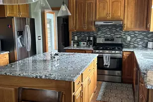 1910 Parkside Dr, Sycamore, IL 60178 - Photo 17