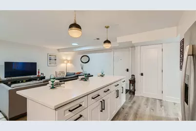 1351 W Balmoral Avenue #G, Chicago, IL 60640 - Photo 11