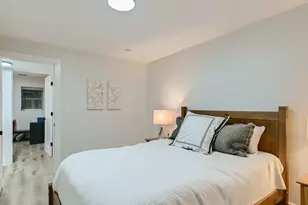 1351 W Balmoral Ave, Chicago, IL 60640 - Photo 21