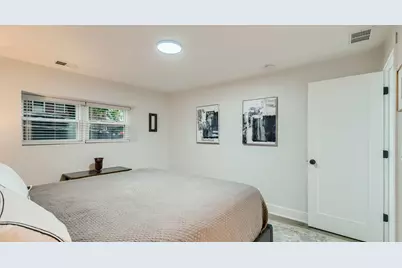 1351 W Balmoral Avenue #G, Chicago, IL 60640 - Photo 13