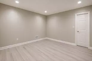 136 Circle Ridge Dr, Burr Ridge, IL 60527 - Photo 55