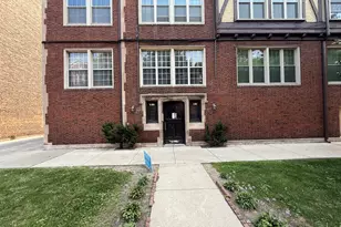 7015 S Paxton Ave, Chicago, IL 60649 - Photo 1