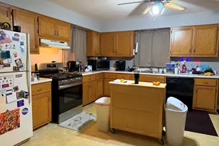 5507 Burwood Rd, Oakwood Hills, IL 60013 - Photo 3