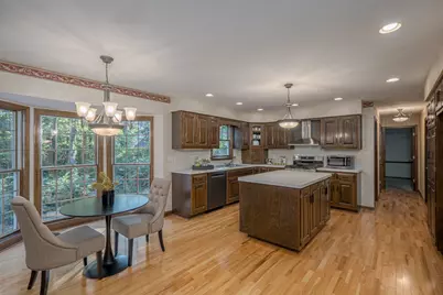 5N662 Forest Glen Lane, Saint Charles, IL 60175 - Photo 7
