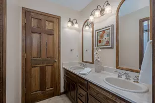 5N662 Forest Glen Ln, Saint Charles, IL 60175 - Photo 11
