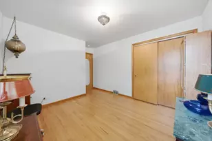 1944 Gardner Rd, Westchester, IL 60154 - Photo 15