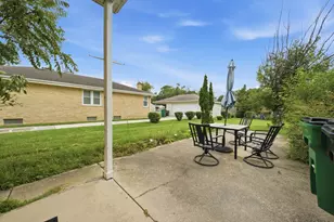 1944 Gardner Rd, Westchester, IL 60154 - Photo 17