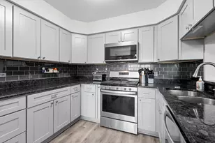 9227 Dexter Ct, Orland Park, IL 60462 - Photo 7