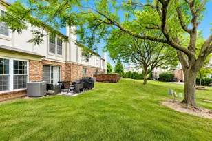 9227 Dexter Ct, Orland Park, IL 60462 - Photo 17