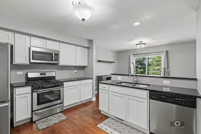 16602 Willow Walk Drive, Lockport, IL 60441 - Photo 9