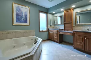 2727 Downing Ct, Aurora, IL 60502 - Photo 19