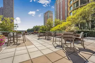 440 N McClurg Ct, Chicago, IL 60611 - Photo 13