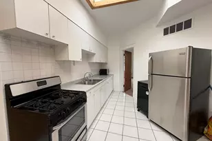 1524 W Jarvis Ave, Chicago, IL 60626 - Photo 9