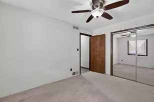 802 Adams St, Ottawa, IL 61350 - Photo 23