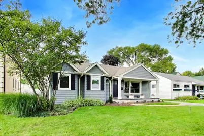 202 N Prospect Manor Avenue, Mount Prospect, IL 60056 - Photo 3