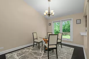 1316 W Meade Ln, Arlington Heights, IL 60004 - Photo 7