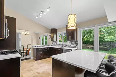 1316 W Meade Lane, Arlington Heights, IL 60004 - Photo 9