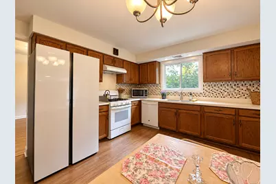 641 Independence Avenue, Westmont, IL 60559 - Photo 7