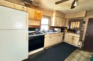 2180 S 17th St, Springfield, IL 62703 - Photo 5