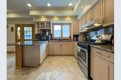 7940 N Oketo Avenue, Niles, IL 60714 - Photo 17