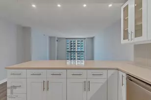 545 N Dearborn St, Chicago, IL 60654 - Photo 5