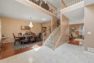 3 Claridge Ct, Bolingbrook, IL 60440 - Photo 3