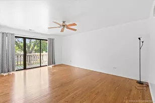9155 Sutton Ct, Orland Park, IL 60462 - Photo 7