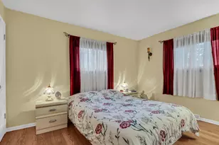 1627 Greenfield Ave, North Chicago, IL 60064 - Photo 9