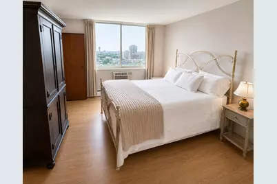 20 N Tower Road #10M, Oak Brook, IL 60523 - Photo 5