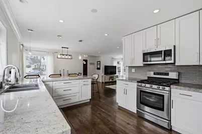 5010 Fargo Avenue, Skokie, IL 60077 - Photo 9