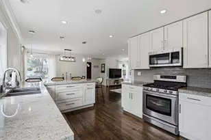 5010 Fargo Ave, Skokie, IL 60077 - Photo 9
