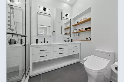 1555 N Wood Street #403, Chicago, IL 60622 - Photo 9