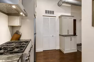 1225 W Morse Ave, Chicago, IL 60626 - Photo 13
