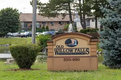 880 E Old Willow Road #166, Prospect Heights, IL 60070 - Photo 13