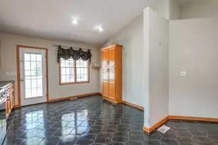 671 Diversatech Dr N, Manteno, IL 60950 - Photo 11