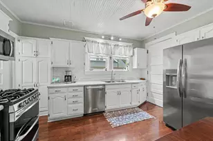 318 E Main St, Monticello, IL 61856 - Photo 19