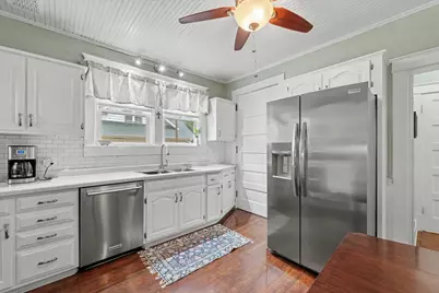 318 E Main Street, Monticello, IL 61856 - Photo 17