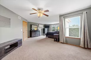 2416 McKenzie Ct, Aurora, IL 60503 - Photo 17